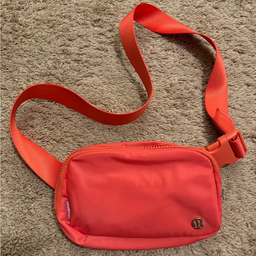 Lululemon Pale Raspberry Belt Bag